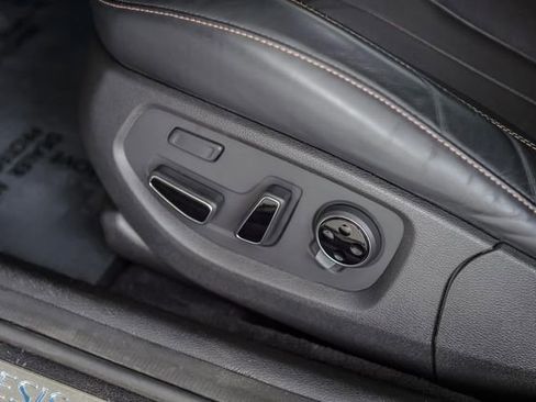 Used 2018 Genesis G80 3.3T Sport image 38