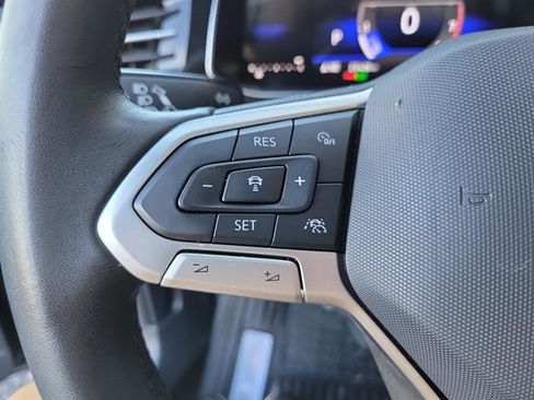 Used 2025 Volkswagen Jetta SE image 15