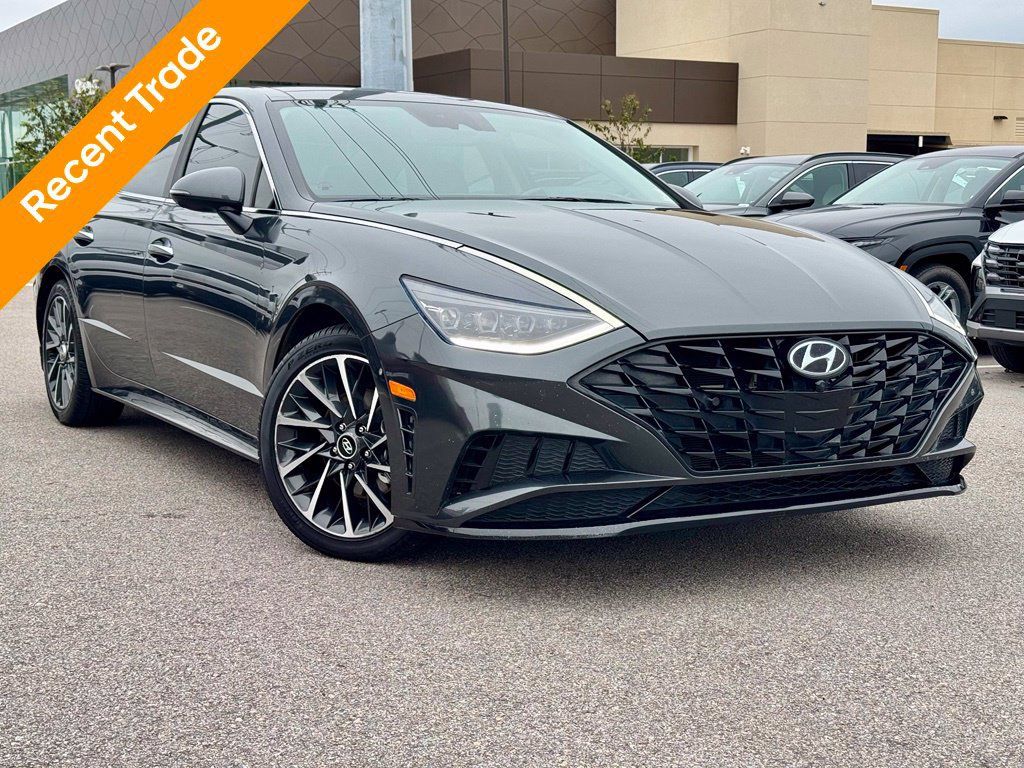 Used 2022 Hyundai Sonata Limited FWD image 1