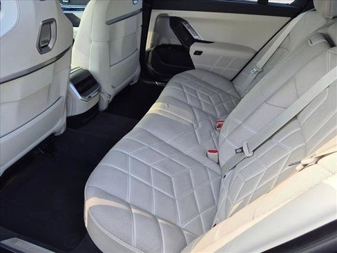Certified 2023 BMW 740i w/ Parking Assistance Package RWD image 20