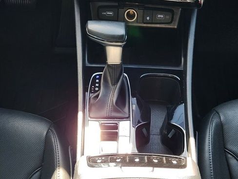 Used 2023 Hyundai Santa Cruz Limited image 14