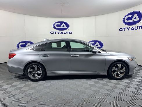 Used 2018 Honda Accord EX-L image 2