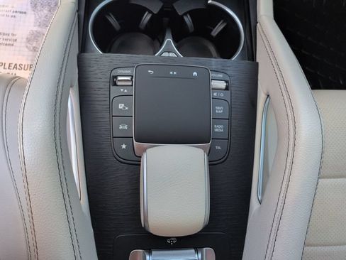 Used 2024 Mercedes-Benz GLS 450 4MATIC image 27