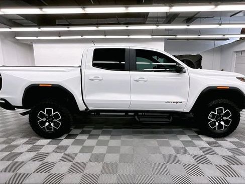 Used 2024 GMC Canyon AT4X AWD/4WD image 15