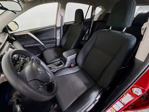 Used 2016 Toyota RAV4 LE AWD/4WD image 19