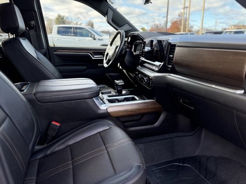 Used 2023 Chevrolet Silverado 1500 High Country w/ High Country Premium Package image 10