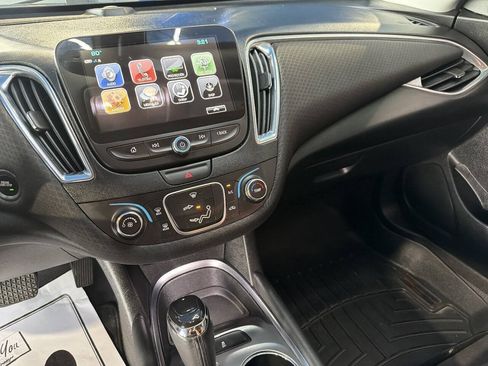 Used 2018 Chevrolet Malibu LT w/ Redline Edition FWD image 25