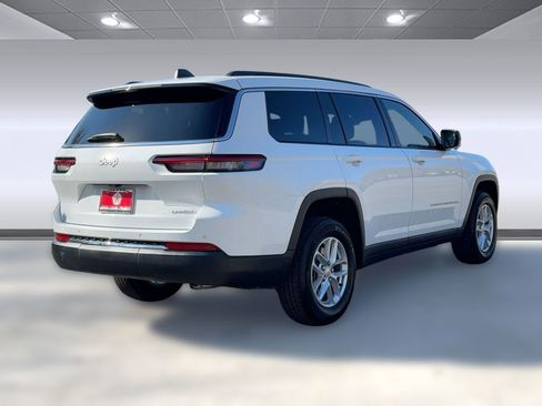 New 2025 Jeep Grand Cherokee L Laredo image 8