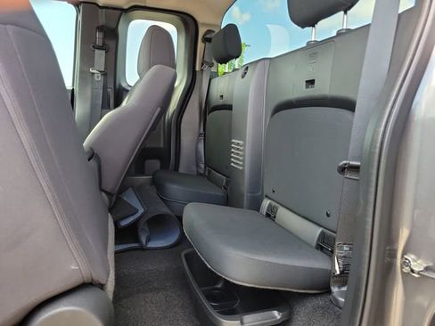 Used 2022 Nissan Frontier S w/ Technology Package AWD/4WD image 10