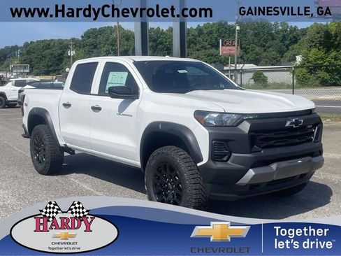 New 2026 Chevrolet Colorado Trail Boss AWD/4WD image 1