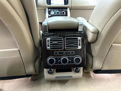 Used 2014 Land Rover Range Rover HSE image 37