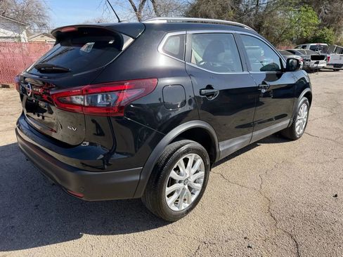 Used 2020 Nissan Rogue Sport SV FWD image 5