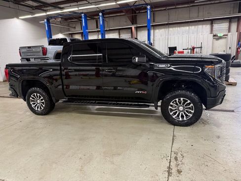 Used 2023 GMC Sierra 1500 AT4 w/ AT4 Preferred Package image 7