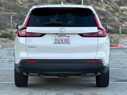 Used 2023 Honda CR-V EX image 4
