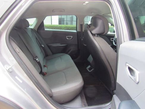 Used 2025 Kia K4 LXS image 20