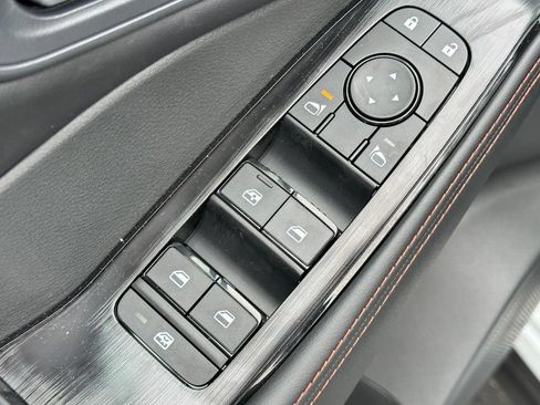 Used 2026 Nissan Rogue SV AWD/4WD image 9