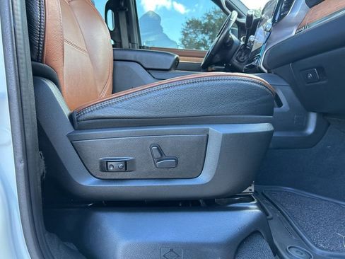 Used 2023 RAM 2500 Limited AWD/4WD image 54