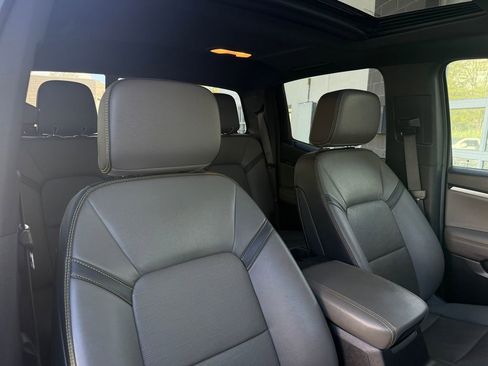 Used 2024 Chevrolet Colorado ZR2 w/ ZR2 Convenience Package III AWD/4WD image 24