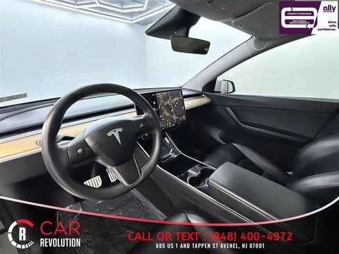 Used 2020 Tesla Model Y Performance image 10