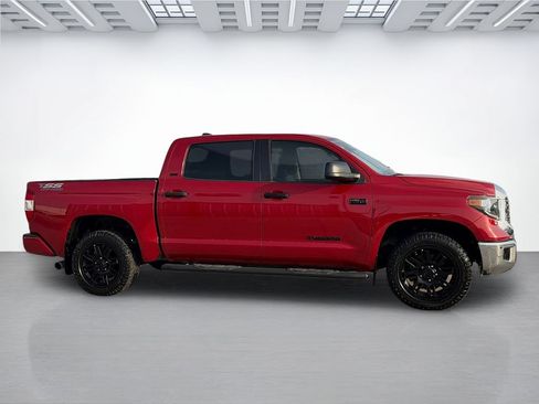 Used 2021 Toyota Tundra SR5 RWD image 2