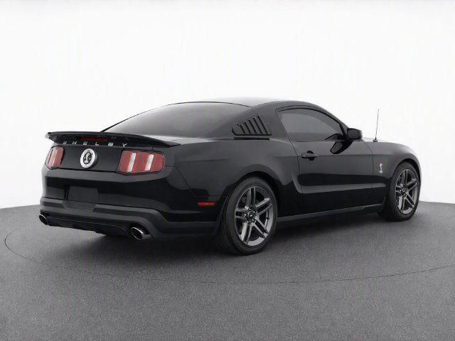 Used 2012 Ford Mustang Shelby GT500 RWD image 4