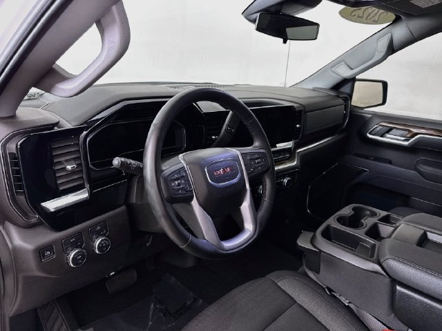 Used 2025 GMC Sierra 1500 Elevation AWD/4WD image 10