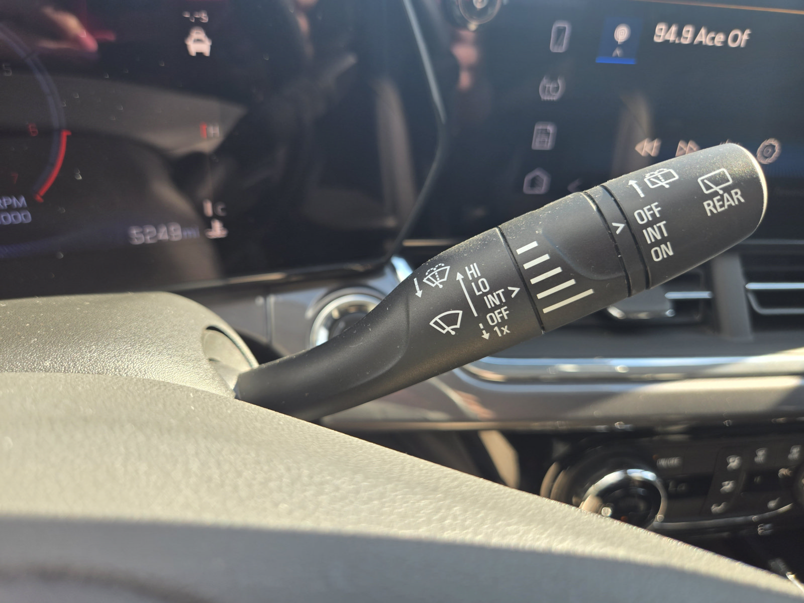 Used 2025 Chevrolet Trax ACTIV w/ Driver Confidence Package FWD image 22