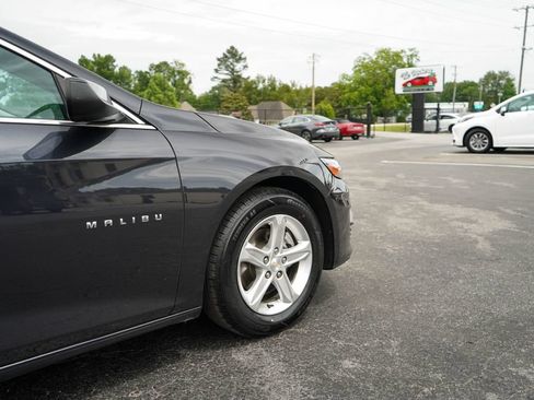 Used 2023 Chevrolet Malibu LT FWD image 17