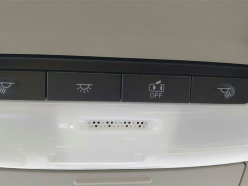 Used 2024 Nissan Altima 2.5 SV image 24