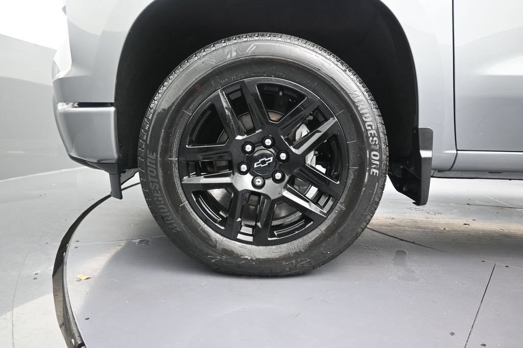 Used 2026 Chevrolet Silverado 1500 RST RWD image 10