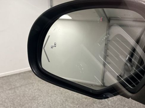 Used 2013 GMC Yukon SLT w/ SLT-2 Equipment Package image 43