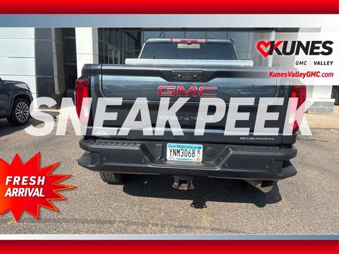 Used 2020 GMC Sierra 3500 Denali w/ Denali Ultimate Package AWD/4WD image 2