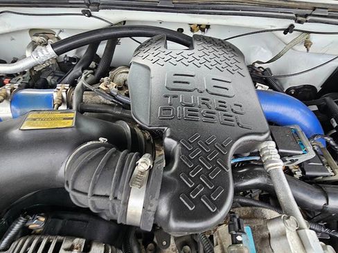 Used 2004 Chevrolet Silverado 2500 LT w/ Skid Plate Package image 39