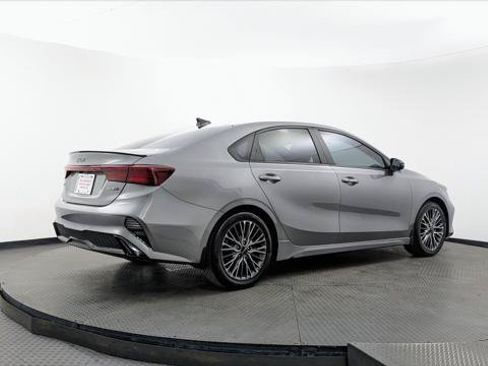 Used 2022 Kia Forte GT-Line w/ GT-Line Premium Package FWD image 8