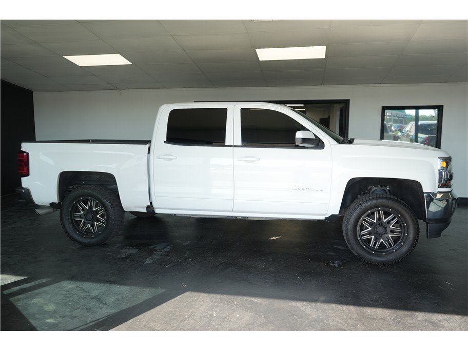 Used 2017 Chevrolet Silverado 1500 LT w/ All Star Edition RWD image 8