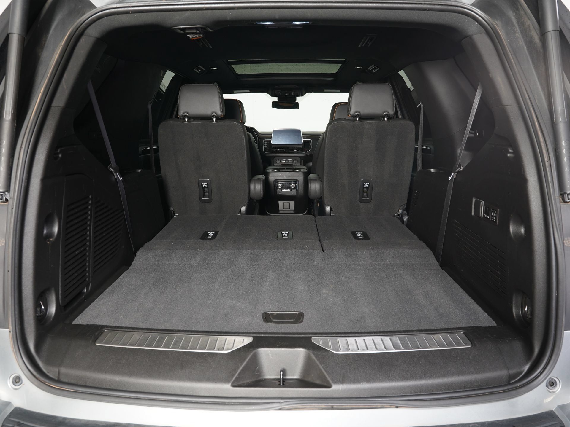 Used 2023 GMC Yukon AT4 AWD/4WD image 13