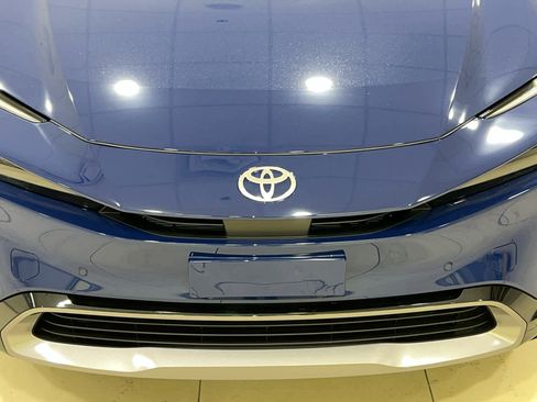 New 2026 Toyota Prius XLE image 4