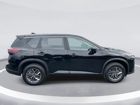Used 2025 Nissan Rogue S FWD image 4
