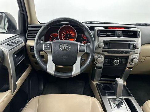 Used 2011 Toyota 4Runner SR5 w/ Premium Pkg w/Leather RWD image 30