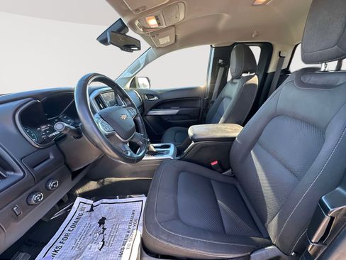 Used 2022 Chevrolet Colorado LT w/ LT Convenience Package image 23