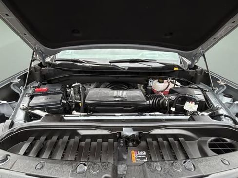 Certified 2025 Chevrolet Silverado 1500 ZR2 w/ Technology Package image 33