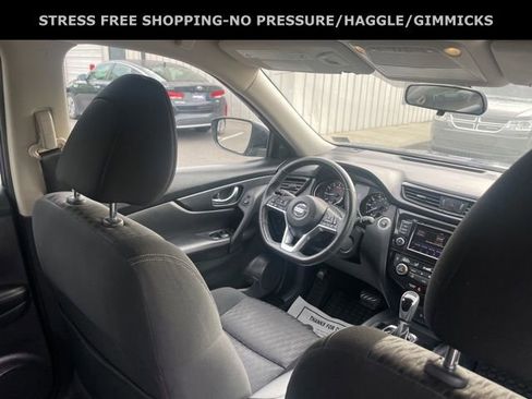 Used 2018 Nissan Rogue SV w/ Premium Package image 33