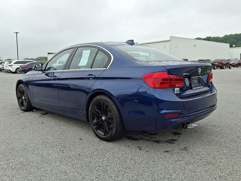 Used 2018 BMW 330i xDrive Sedan w/ Premium Package AWD/4WD image 4
