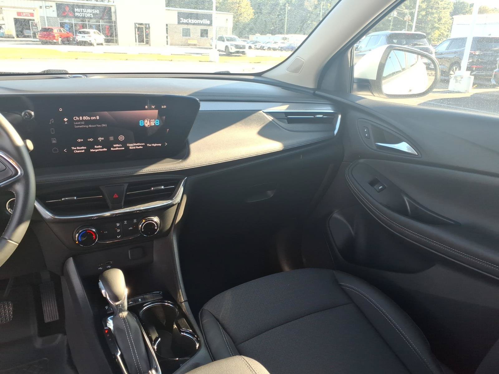 Used 2025 Buick Encore GX Preferred AWD/4WD image 11
