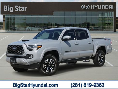 Used 2021 Toyota Tacoma TRD Sport w/ Technology Package image 1