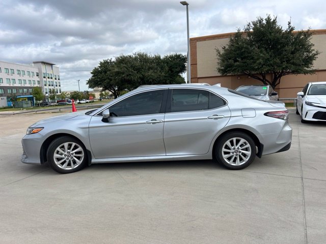 Used 2024 Toyota Camry LE FWD image 6