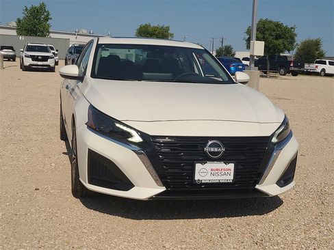 New 2025 Nissan Altima 2.5 SV w/ SV Premium Package image 5
