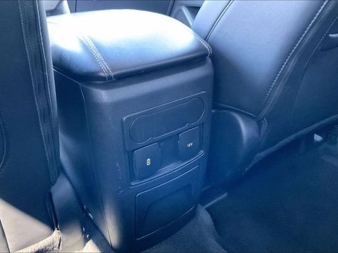 Certified 2023 Ford Explorer XLT w/ Equipment Group 202A RWD image 34