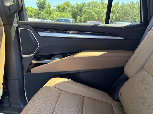 Certified 2025 Cadillac Escalade Premium Luxury w/ Touring Package AWD/4WD image 14