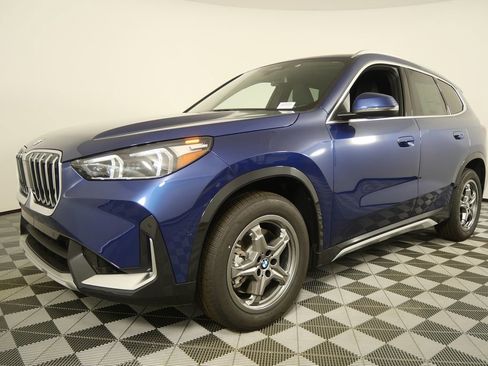 Used 2025 BMW X1 xDrive28i w/ Convenience Package image 7